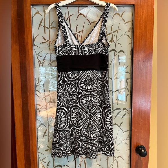 Patagonia Dress - Picture 3 of 3